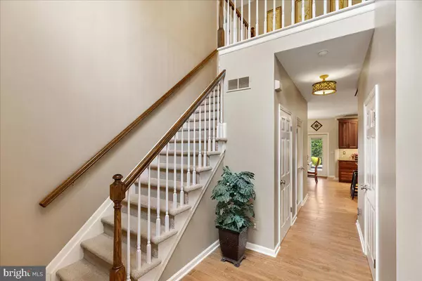 Columbus, NJ 08022,3 COUNTRY HOUSE WAY