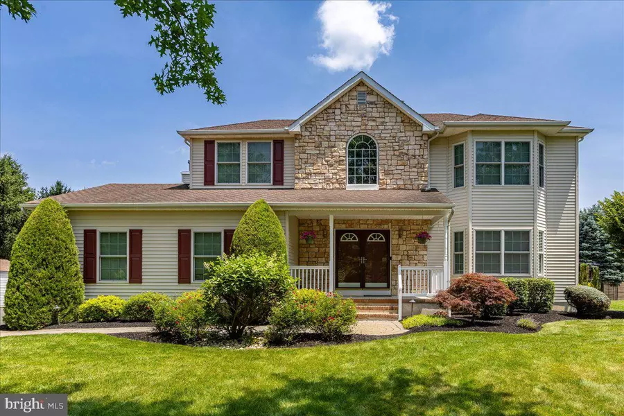3 COUNTRY HOUSE WAY, Columbus, NJ 08022