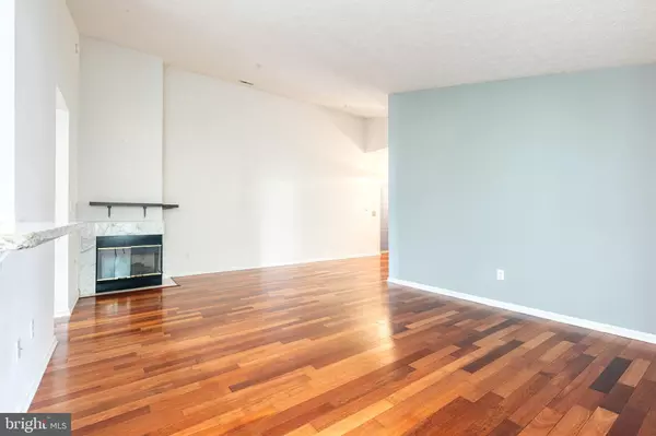 Odenton, MD 21113,2440 BLUE SPRING CT #303