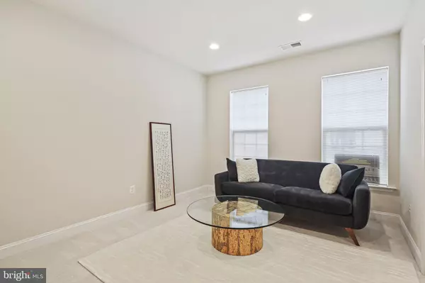 Ellicott City, MD 21043,6021 CHARLES CROSSING