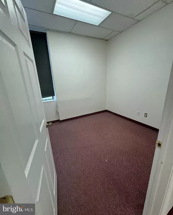 Bristol, PA 19007,1200 VETERANS #C-2