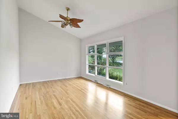 Lutherville Timonium, MD 21093,114 HEDGEWOOD RD