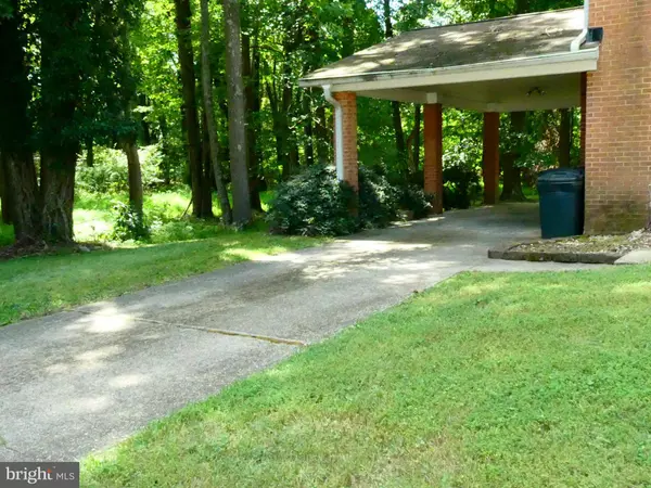 Clinton, MD 20735,11501 HERMITT ST