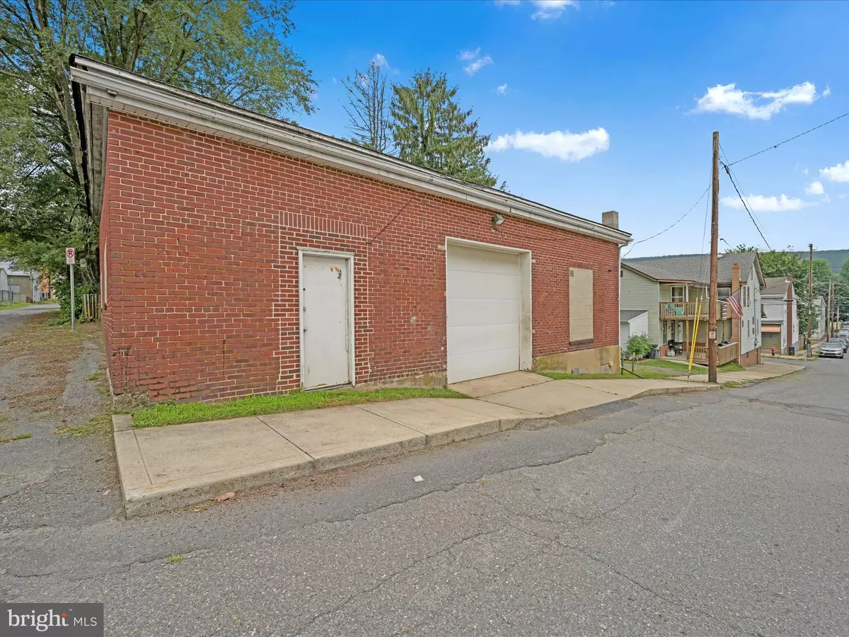 Tamaqua, PA 18252,0 OAK ST
