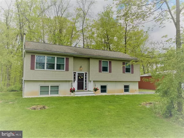 839 LONELY COTTAGE RD, Upper Black Eddy, PA 18972