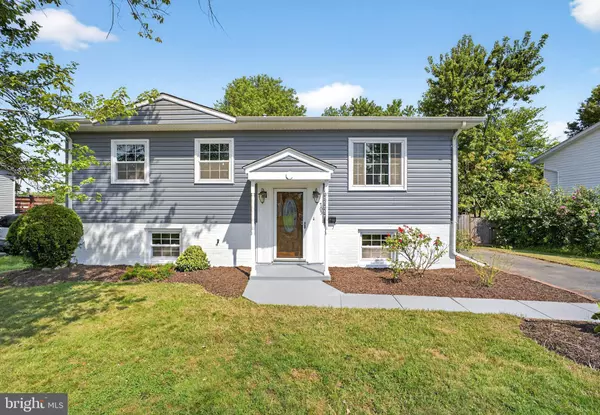 705 S BIRCH ST, Sterling, VA 20164