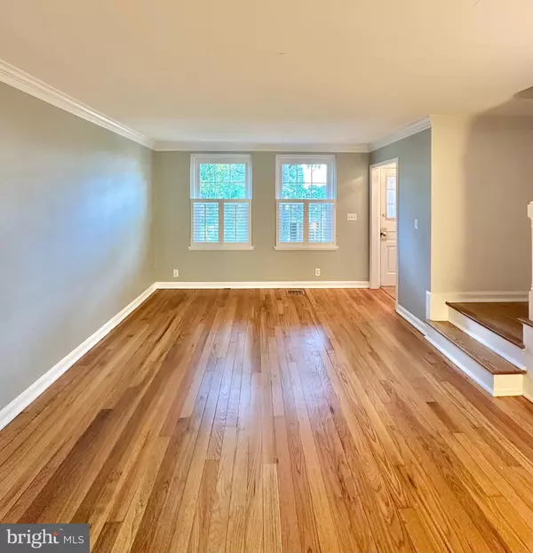 Arlington, VA 22206,3159 S STAFFORD ST
