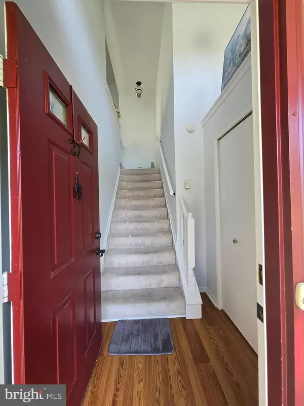 Hightstown, NJ 08520,27 HUBER CT