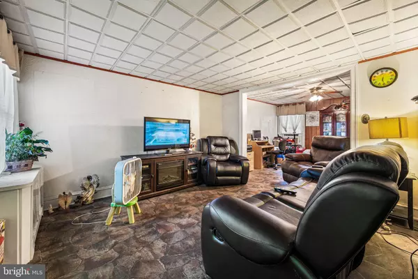 Philadelphia, PA 19149,5935 AGUSTA ST