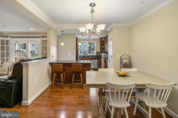 Arlington, VA 22204,4193 S FOUR MILE RUN DR #202