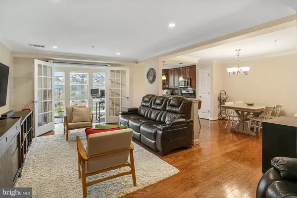 Arlington, VA 22204,4193 S FOUR MILE RUN DR #202