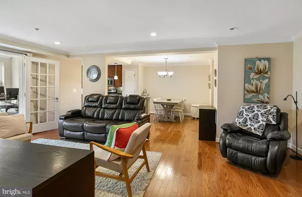 Arlington, VA 22204,4193 S FOUR MILE RUN DR #202