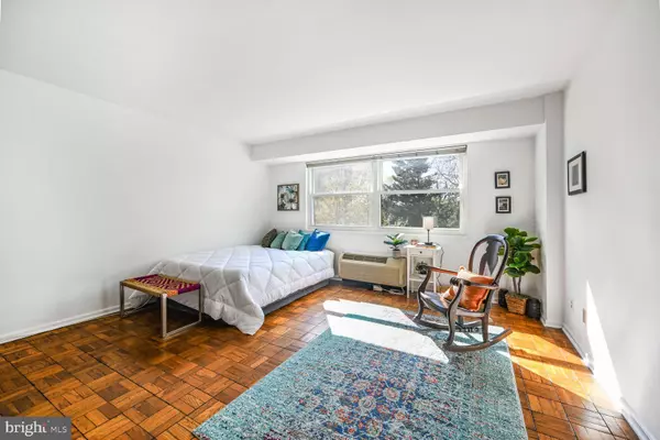 Washington, DC 20009,1801 CLYDESDALE PL NW #407