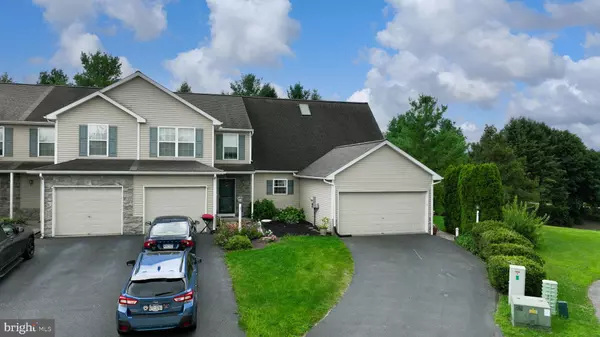 Lititz, PA 17543,43 SANDSTONE CT