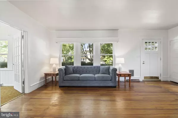 Woodbury, NJ 08096,238 S WARNER ST