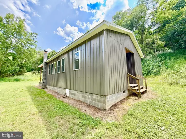 Petersburg, WV 26847,2958 SHOOKS GAP RD