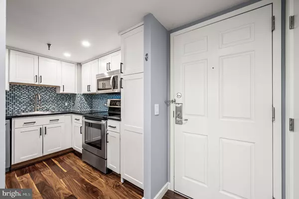 Philadelphia, PA 19130,2001 HAMILTON ST #809