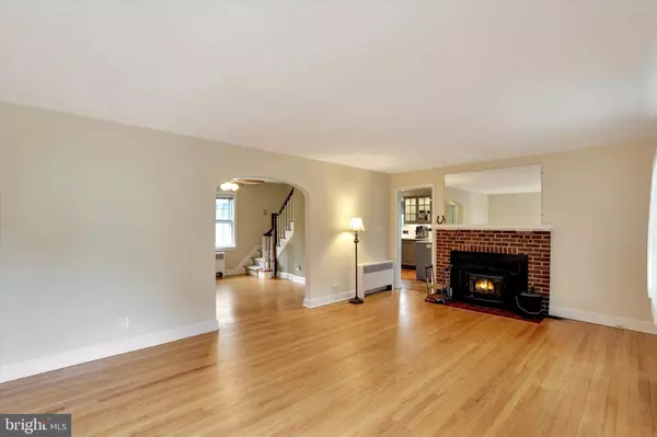 Kingston, NJ 08528,57 LAUREL AVE