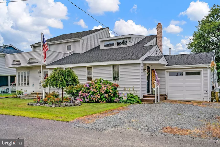 110 DOLLMORE AVE, Waretown, NJ 08758