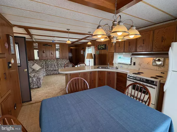Ocean View, DE 19970,38354 SQUIRREL RD #19312