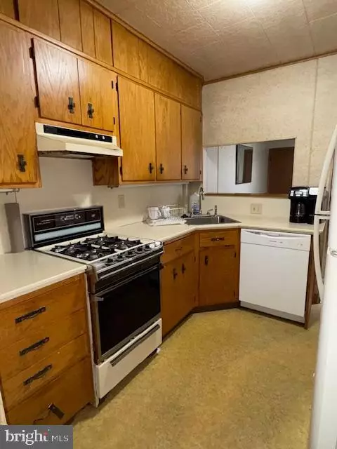 Reading, PA 19604,934 LOCUST ST