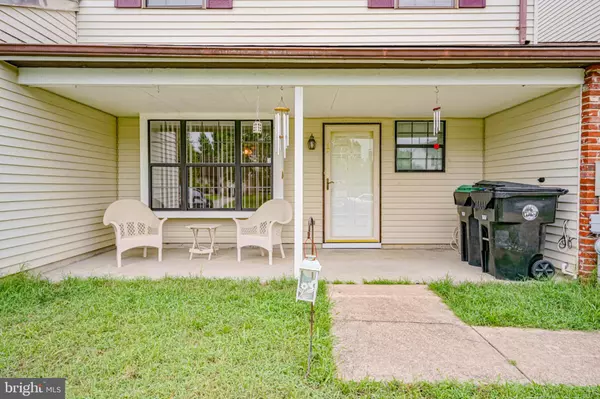 Sicklerville, NJ 08081,17 HEYWOOD LN