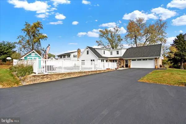 1165 KRENTLER DR, Hanover, PA 17331