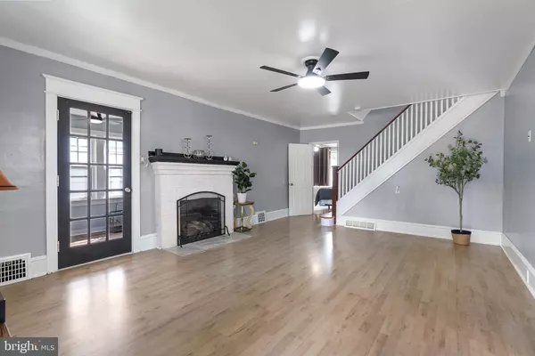Pennsauken, NJ 08109,6942 WALNUT AVE