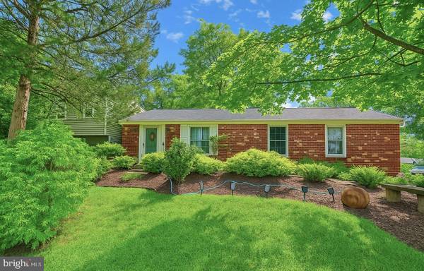 13501 KING CHARLES DR, Chantilly, VA 20151