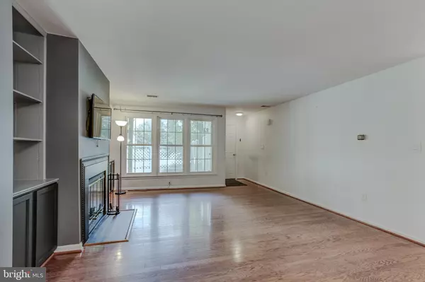 Germantown, MD 20874,13119 SHADYSIDE LN #10-166