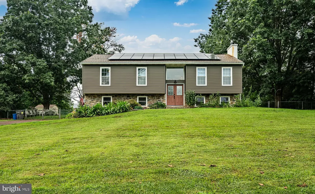 Pottstown, PA 19465,587 KEMP RD