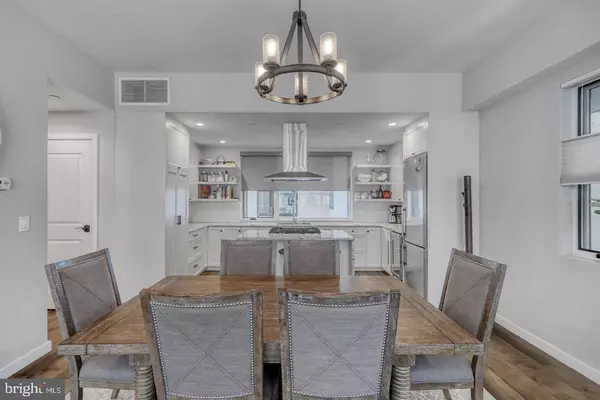 Philadelphia, PA 19123,818 N 4TH ST #1A