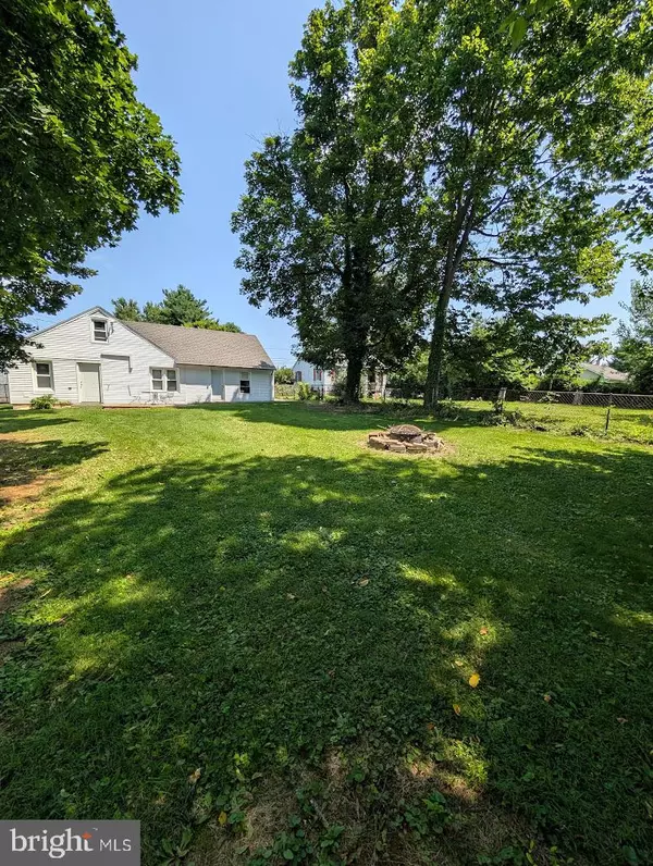 Camp Hill, PA 17011,1122 LAUREL AVE