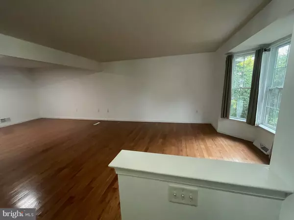 Lancaster, PA 17603,115 SPRINGBROOK CT