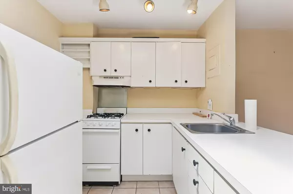 Washington, DC 20003,313 C ST SE