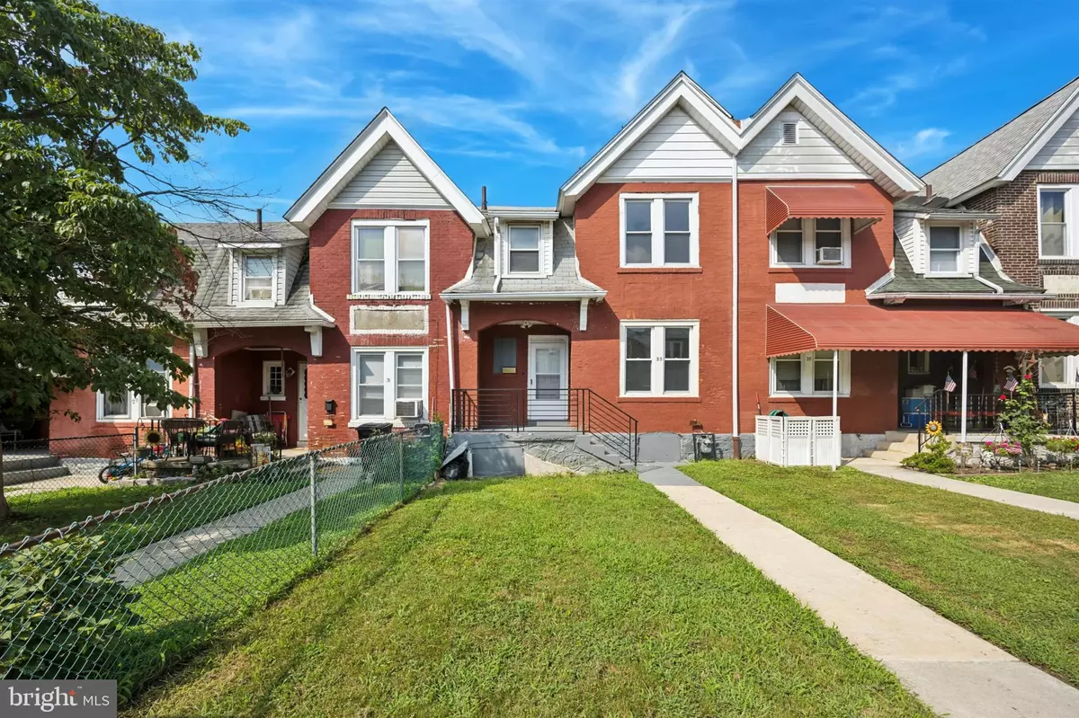 Marcus Hook, PA 19061,33 MAPLE ST