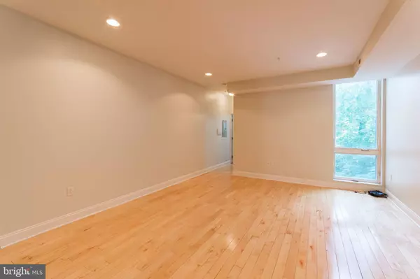 Philadelphia, PA 19104,319 N PRESTON ST #UNIT 2