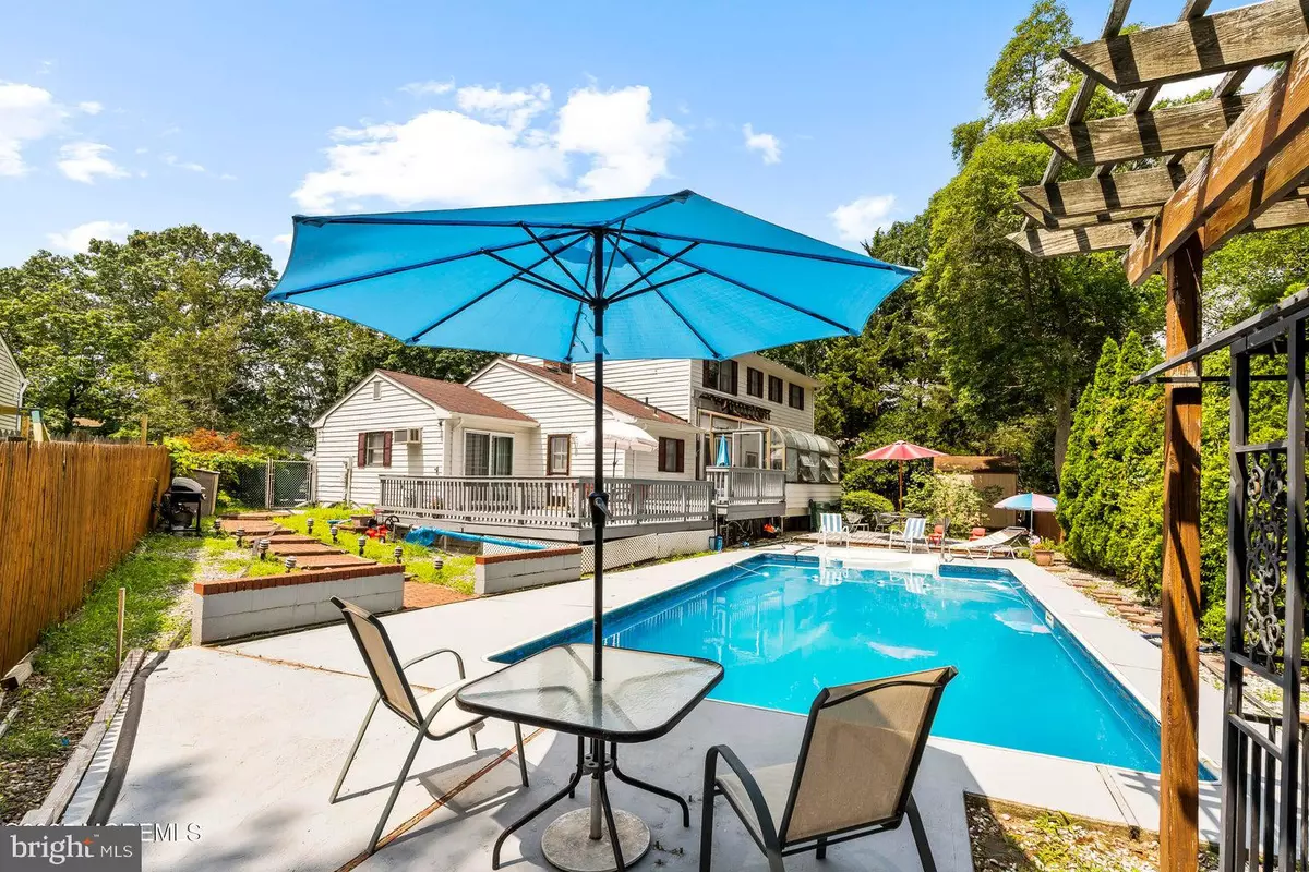 Toms River, NJ 08753,939 ALDEN DR