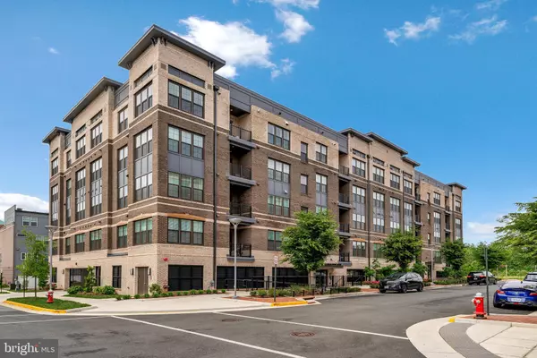 2320 FIELD POINT RD #4-408, Herndon, VA 20171