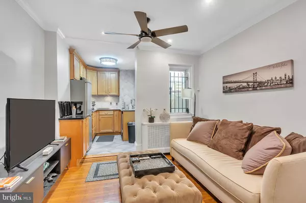 Philadelphia, PA 19103,1830-R MANNING ST #2