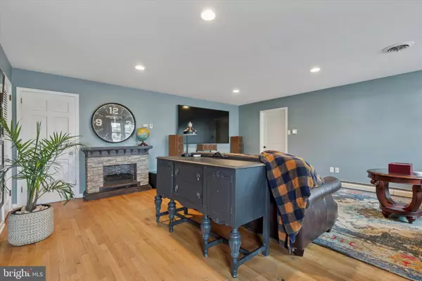 Pottstown, PA 19464,1212 CRESTWOOD DR