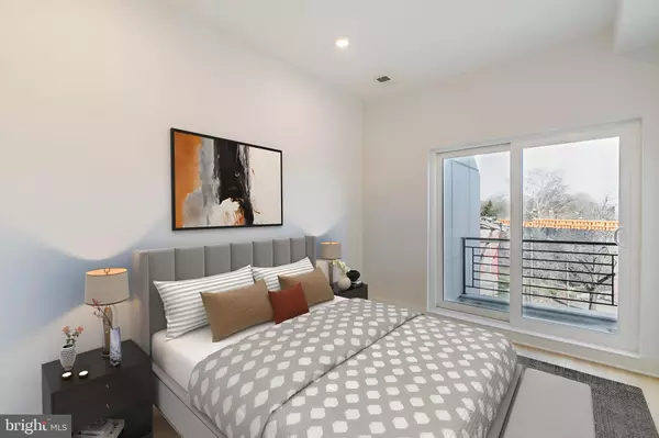 Philadelphia, PA 19104,4200 LANCASTER AVE #UNIT 202