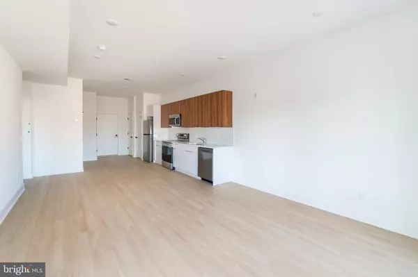 Philadelphia, PA 19104,4200 LANCASTER AVE #UNIT 202