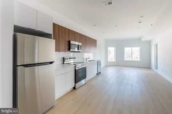 Philadelphia, PA 19104,4200 LANCASTER AVE #UNIT 202