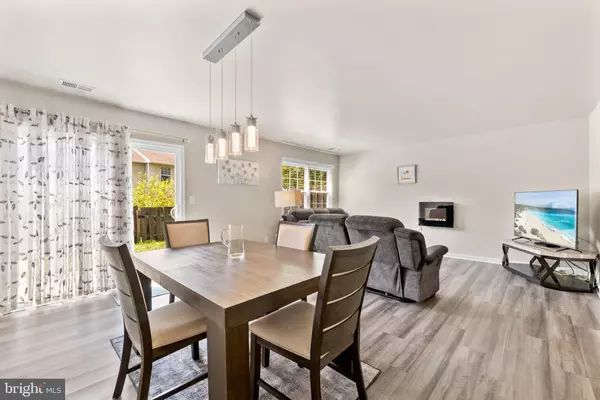 Bordentown, NJ 08505,4 DEERFIELD CT