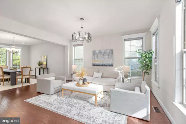 Woodbridge, VA 22192,12116 HICKORY FALLS CT