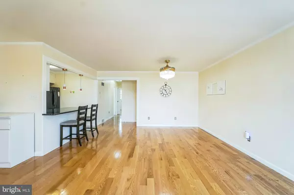 Philadelphia, PA 19115,9827 DUNGAN RD
