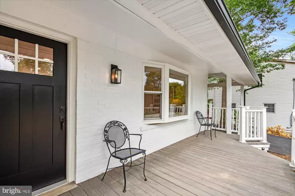 Alexandria, VA 22308,2408 WILLIAM AND MARY DR