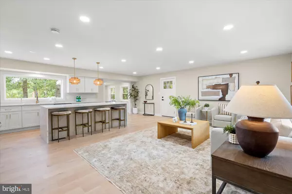 Alexandria, VA 22308,2408 WILLIAM AND MARY DR