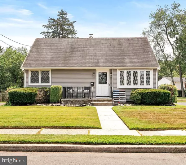 25 HOLT CIRCLE, Hamilton, NJ 08619